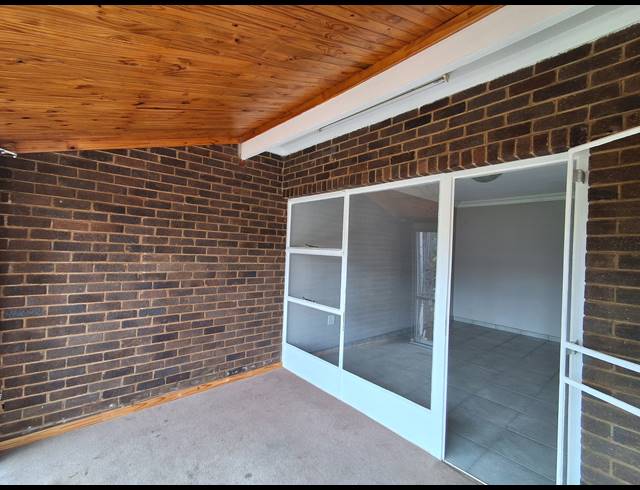 3 BEDROOM DUPLEX FOR SALE IN STILFONTEIN EXT 3